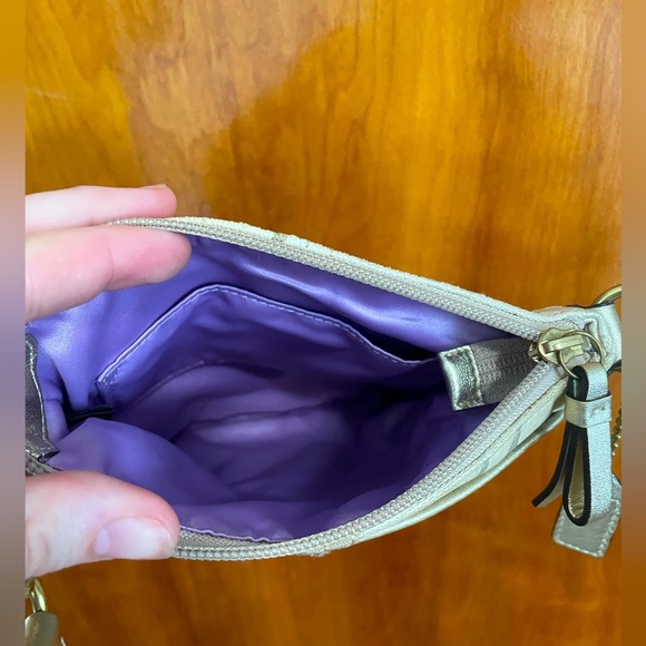 Coach Signature Crossbody / Shoulder Bag - Picture 4 of 5